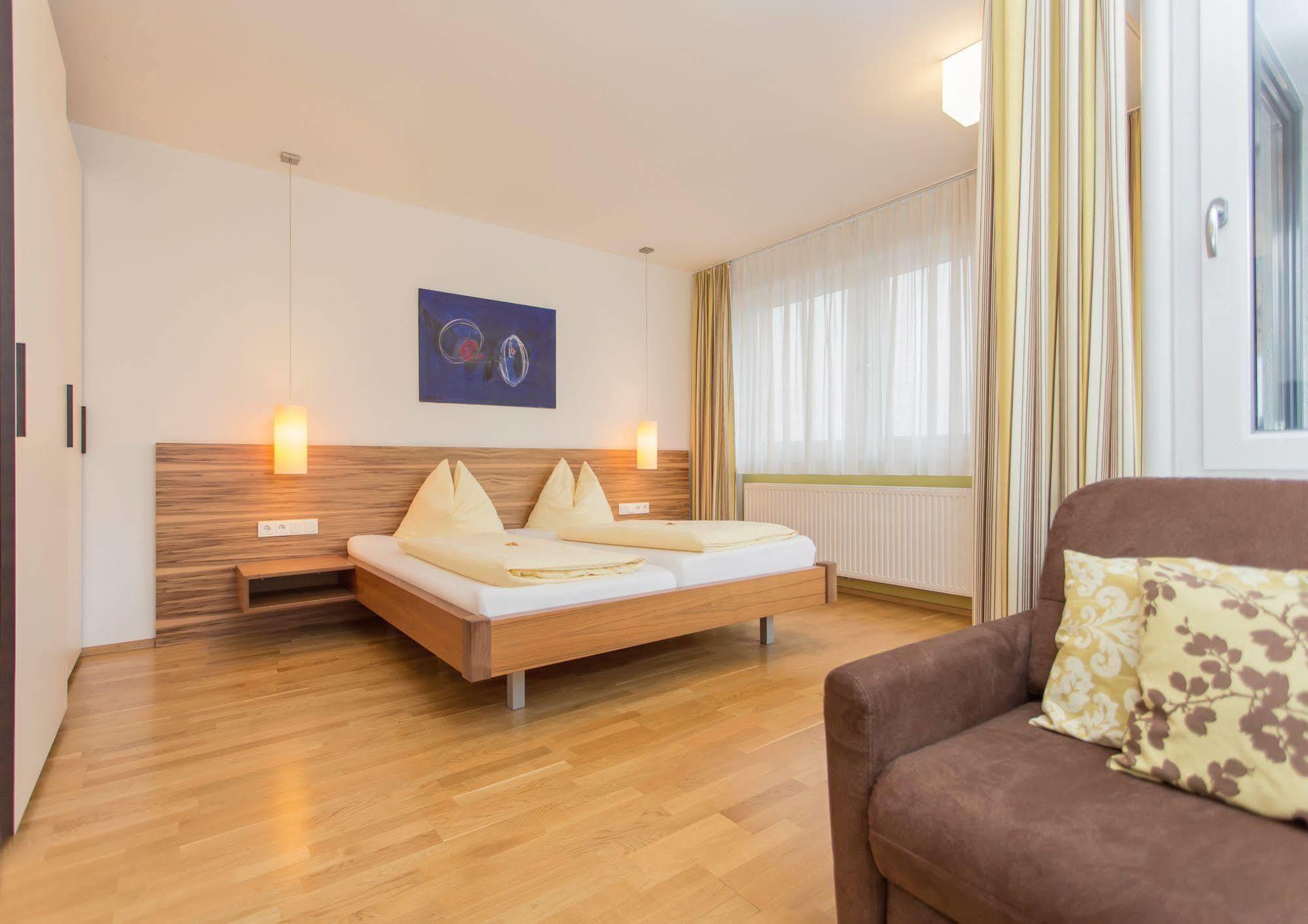 לאוגנג Hotel Bacher Asitzstubn מראה חיצוני תמונה